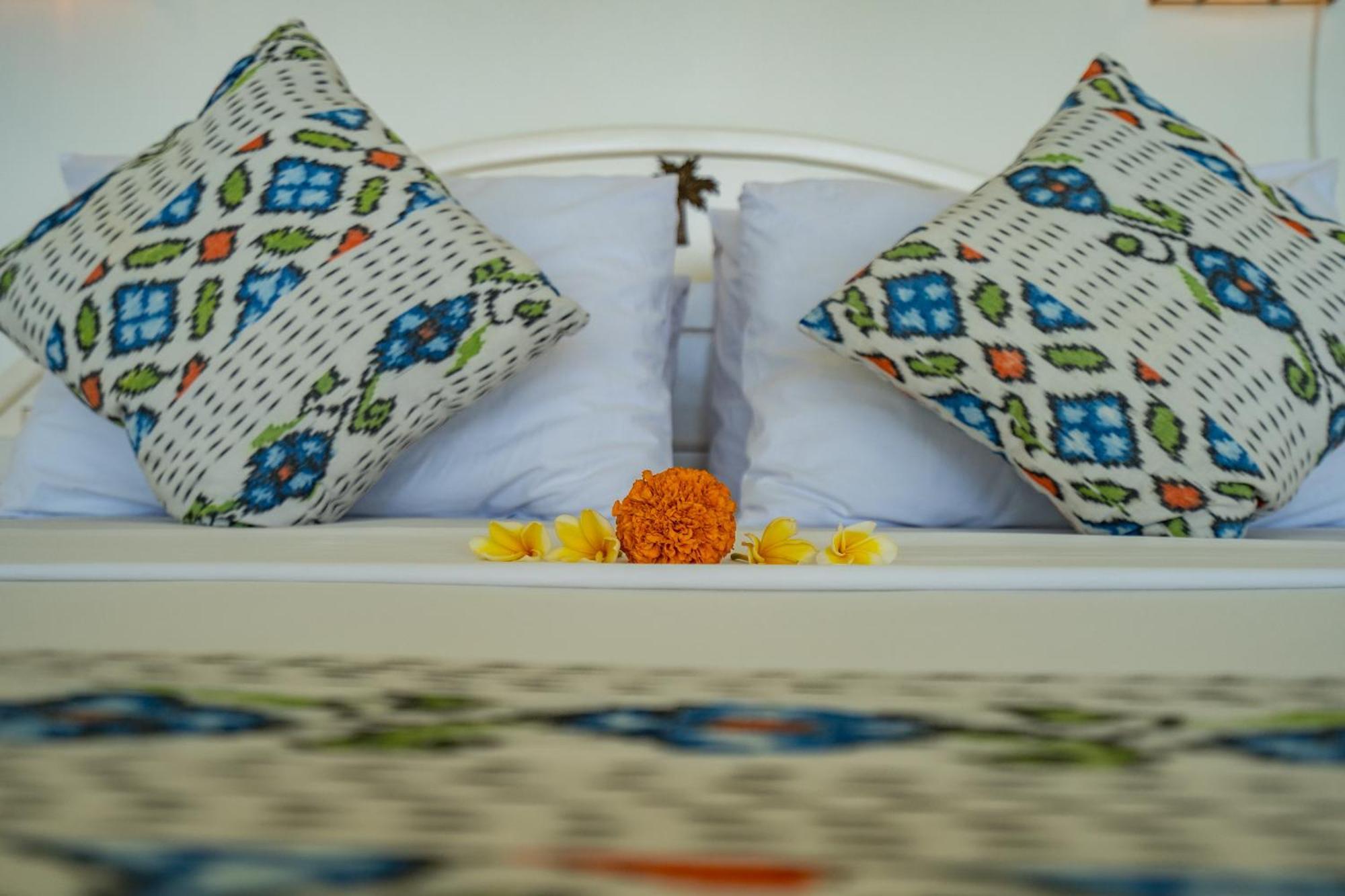 Senang Resort Tianyar ภายนอก รูปภาพ